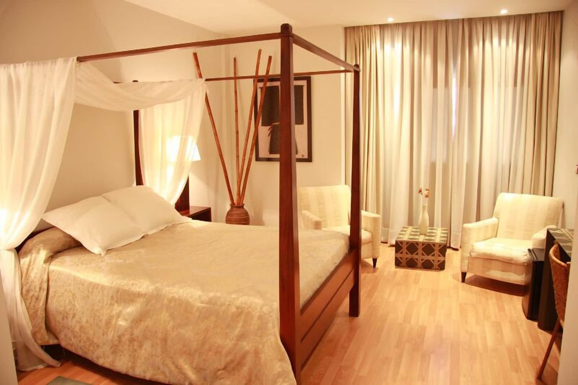 Hotel Cortijo Chico Málaga Airport Alhaurín de la Torre Esterno foto